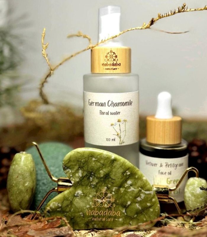 Calming Facial Massage Gift Set – Gua Sha, Jade Roller, Floral Water & Organic Facial Oil for Radiant Skin